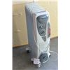 Image 1 : PELONIS OIL HEATER