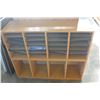 Image 1 : TWO ORGANIZERS