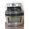 Image 1 : FRIGIDAIRE BLACK AND STAINLESS OVEN