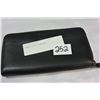 Image 1 : BLACK COACH HANDBAG