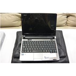 ASPIRE ONE LAPTOP AND BAG