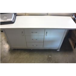 WHITE KITCHEN SERVER