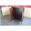 Image 2 : MAHOGANY FINISH 2 DOOR CUPBOARD