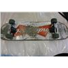 Image 1 : UNDERWORLD SKATEBOARD