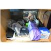 Image 1 : SHELF LOT OF LOST PROPERTY ITEMS