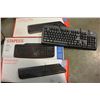 Image 1 : LOT OF KEYBOARDS