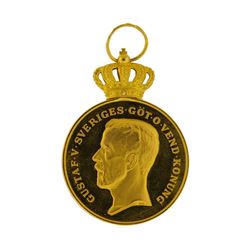 18K Gold 33mm Sweden Gustafv Royal Faithful Service Medal