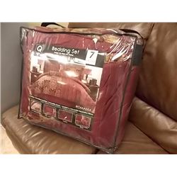 BED IN A BAG - QUEEN - NEW - 7 PC REVERSABLE