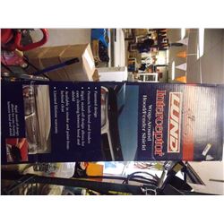 LUND WRAP-AROUND HOOD AND FENDER SHIELD - '84-97 FORD WINDSTAR