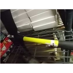 PICK - 1 ½ LB - NEW - FIBRE GLASS HANDLE - G000052