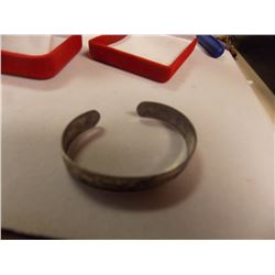 BRACELET- SILVER "BRENDA"