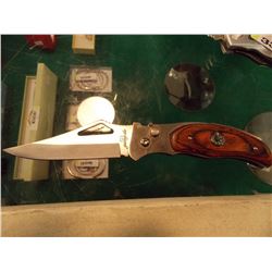 FOLDING KNIFE "MAGNUM STAINLESS" WITH BELT CLIP