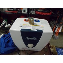 SPACE SAVER - HOT WATER TANK