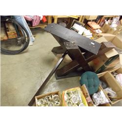 TABLE LEG BASE