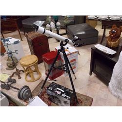 TELESCOPE WITH STAND