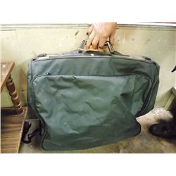 SUIT CASE - DELSEY