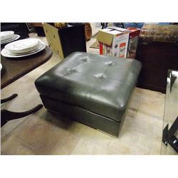 GREY OTTOMAN / STOOL