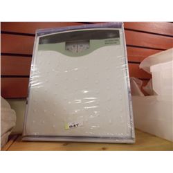 NEW BATHROOM SCALE