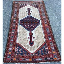 Charming and exquisite fine Persian asad-abad Hamedan Rug
