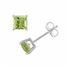 Image 1 : 14k White Gold Peridot Stud Earrings
