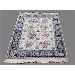 Stunning creme blue contemporary hand woven area Rug
