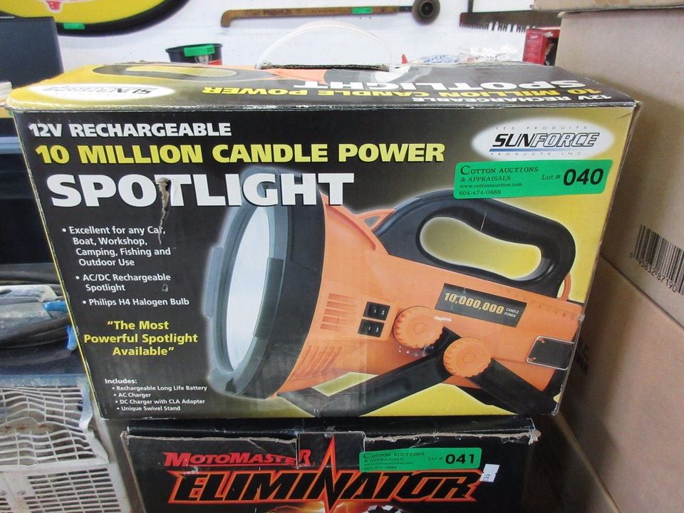 New Sunforce 12 volt rechargeable spot light