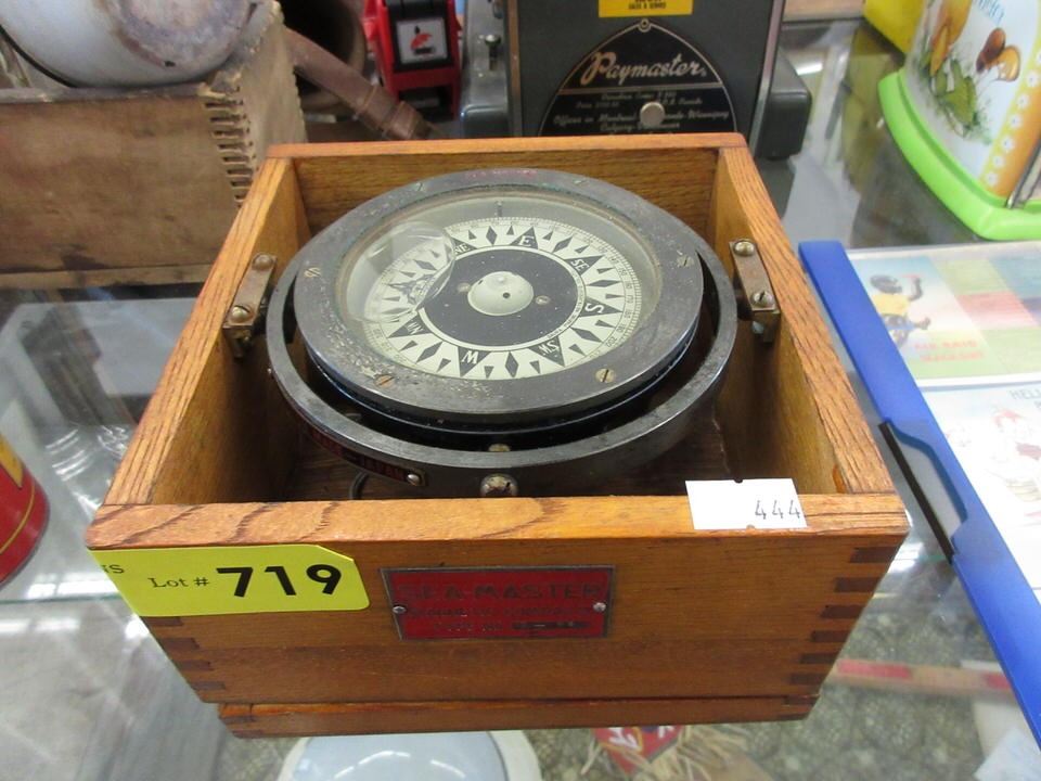 Vintage Sea-Master magnetic compass