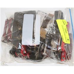 BAG OF ASSORTED POCKET KNIVES