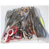 Image 1 : BAG OF ASSORTED SCISSORS