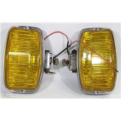 PAIR OF 50W AMBER FOG LIGHTS W/MOUNTS - WORKING