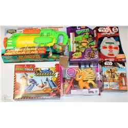BOX OF BOY TOYS INCL STAR WARS, TURTLES ETC