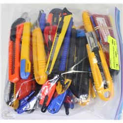 BAG OF ASSORTED UTILITY KNIVES
