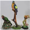 Image 1 : LOT OF 3 DECORATIVE RESIN FIGURINES OF PARROTS
