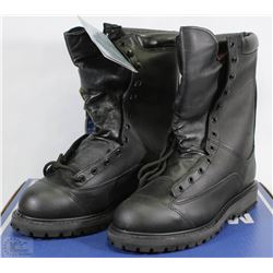 PAIR OF MATTERHORN CSA APPROVED WORK BOOTS SZ 9W