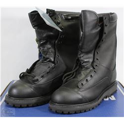 PAIR OF MATTERHORN CSA APPROVED WORK BOOTS SZ 9W