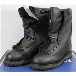 PAIR OF MATTERHORN CSA APPROVED WORK BOOTS SZ 9W