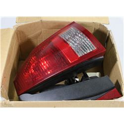 2 CHRYSLER 300 TAIL LIGHTS