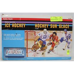 RADIO SHACK BATTERY OPERATED ICE HOCKEY  1988 EDIT