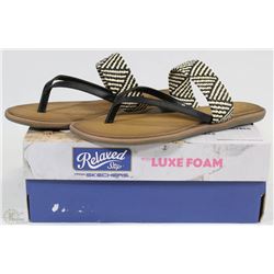 BRAND NEW RELAXED STEP SKETCHERS LUXE FOAM