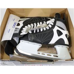 CCM HOCKEY SKATES SIZE 8 IN BOX