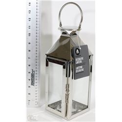 HOMETRENDS MEDIUM DECORATIVE LANTERN