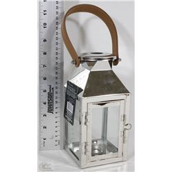 HOMETRENDS SMALL DECORATIVE LANTERN