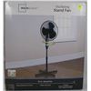 Image 1 : MAINSTAYS OSCILLATING FLOOR FAN ON STAND (16”)