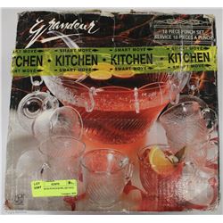GRAYDEUR PUNCH BOWL SET INCL LADLE