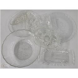 FLAT OF GLASS PLATTERS, BOWL, AND TRAYS