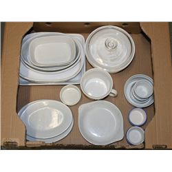 FLAT OF ASSORTED STONEWARE / BAKE WARE