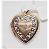 Image 1 : #32-10KT GOLD DIAMOND HEART-SHAPED LOCKET