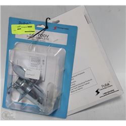 LOT OF TWO 7 WAY TRAILER LIGHT PLUGS