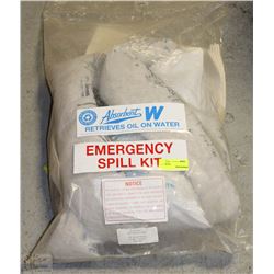 ABSORBENT EMERGENCY SPILL KIT