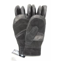 LOT OF TUNDRA SIZE MEDIUM MITTS